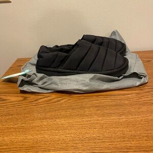 Campsite Dorian Black Nylon Quilted Shortie Slipper Shoes